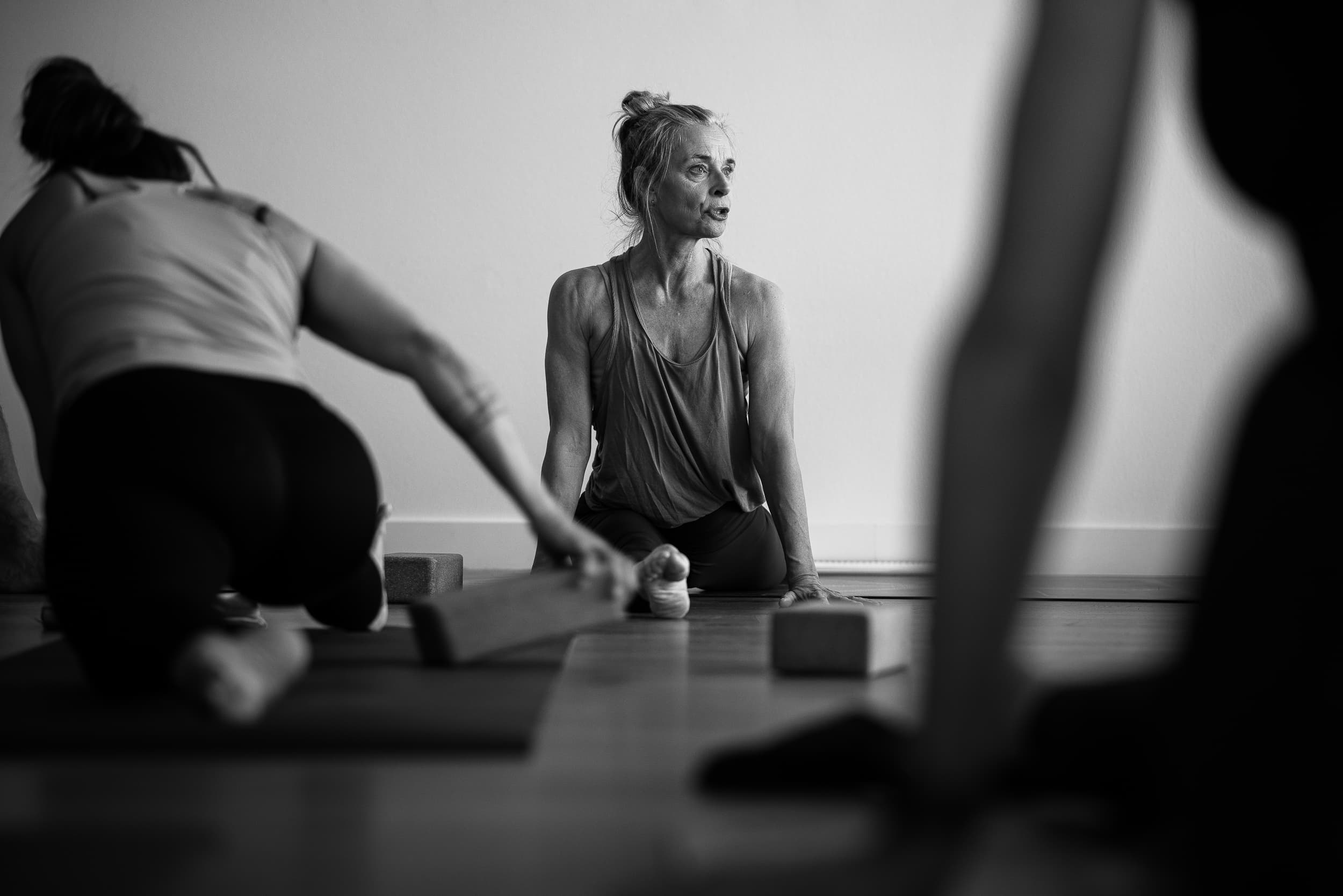 Lotta Sebzda teaching a yoga class
